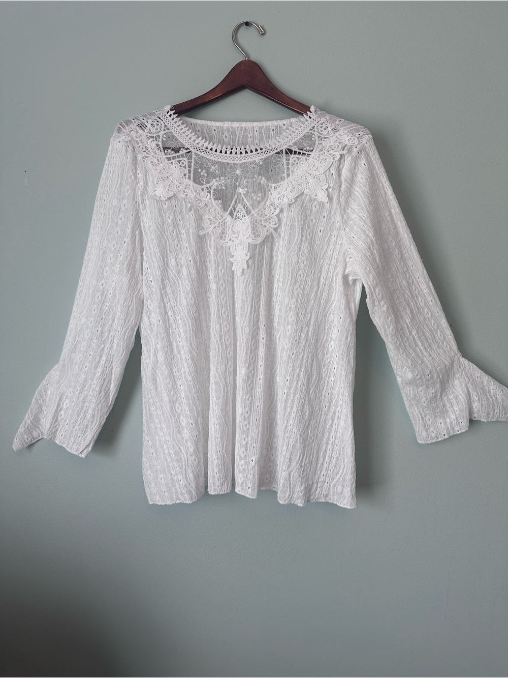 Bohemian Lace Tunic Blouse with Bell Sleeve and Detailed Neckline, XXL